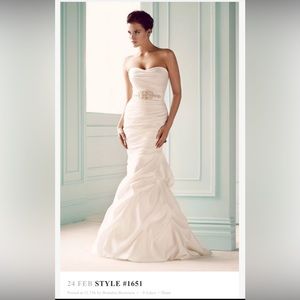 Never worn or altered wedding dress